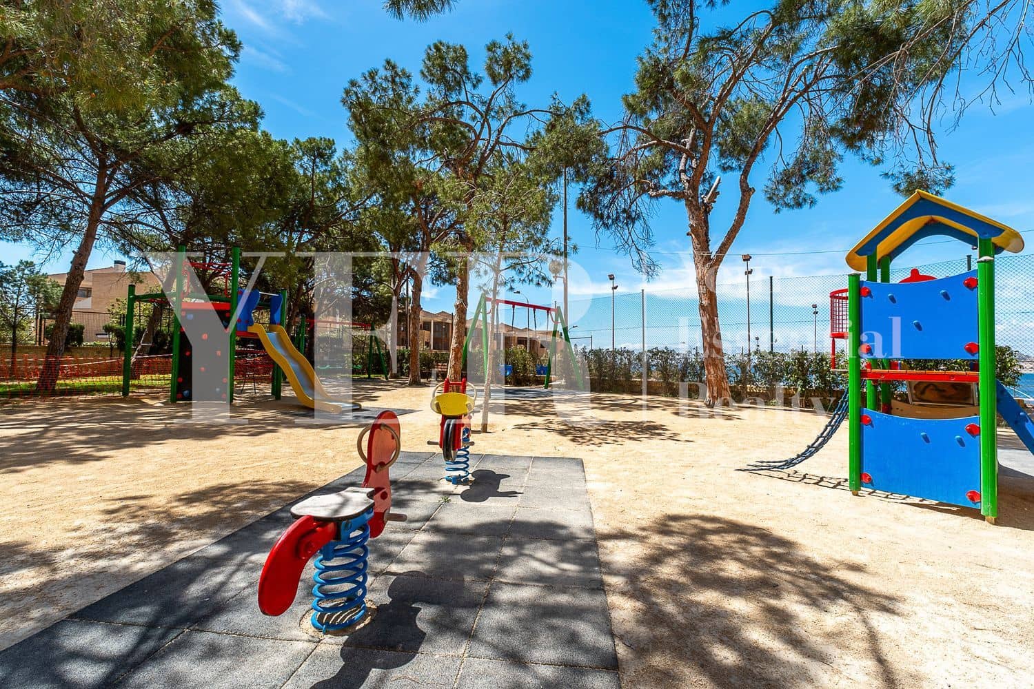 4 camera da letto Appartamento in vendita in Cabo de las Huertas con piscina garage - 620.000 € (Rif: 9915193)