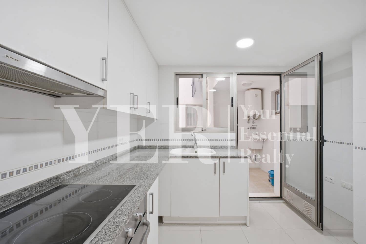 Apartamento de 3 habitaciones en El Campello en venta con piscina garaje - 435.000 € (Ref: 9915195)