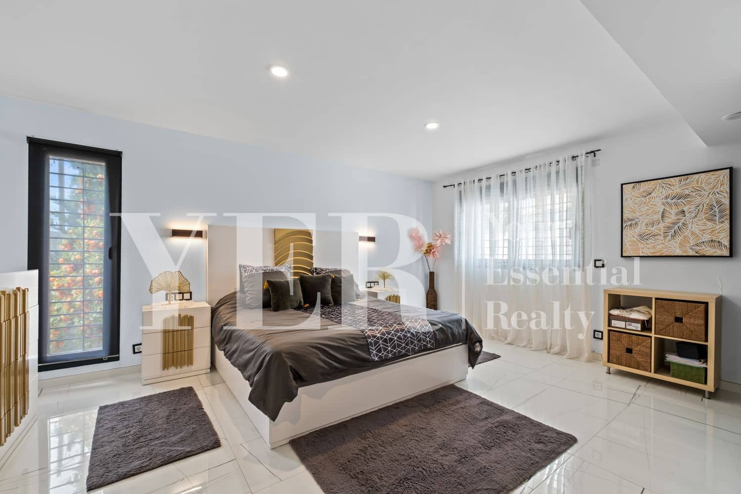5 bedroom Villa for sale in San Juan de Alicante / Sant Joan d'Alacant with pool garage - € 1,350,000 (Ref: 9915196)