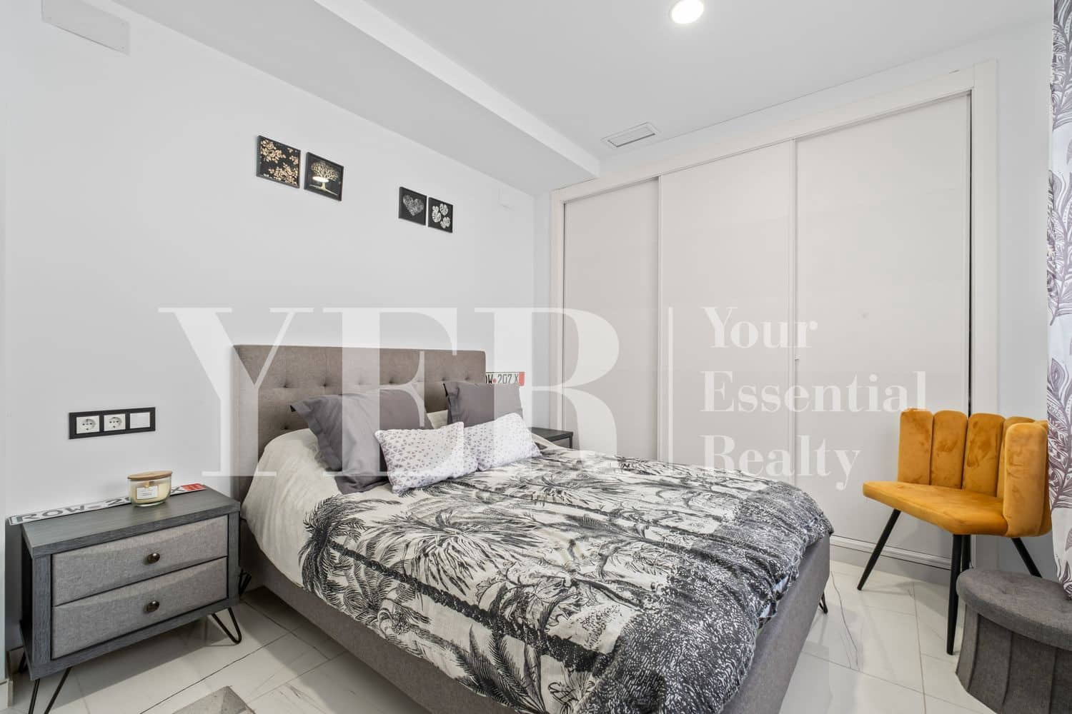 5 bedroom Villa for sale in San Juan de Alicante / Sant Joan d'Alacant with pool garage - € 1,350,000 (Ref: 9915196)