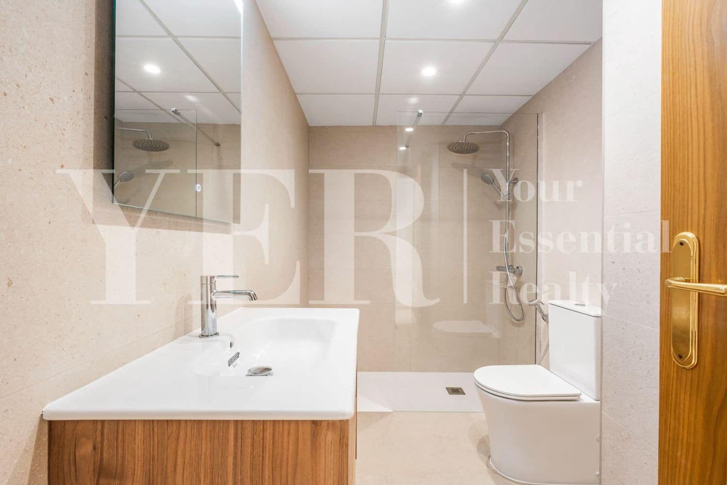 4 bedroom Apartment for rent in Playa de San Juan with pool garage - € 1,700 (Ref: 9951002)