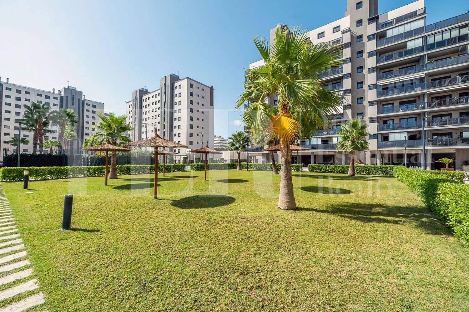 3 chambre Appartement à vendre à Alicante ville avec piscine garage - 565 000 € (Ref: 9956672)
