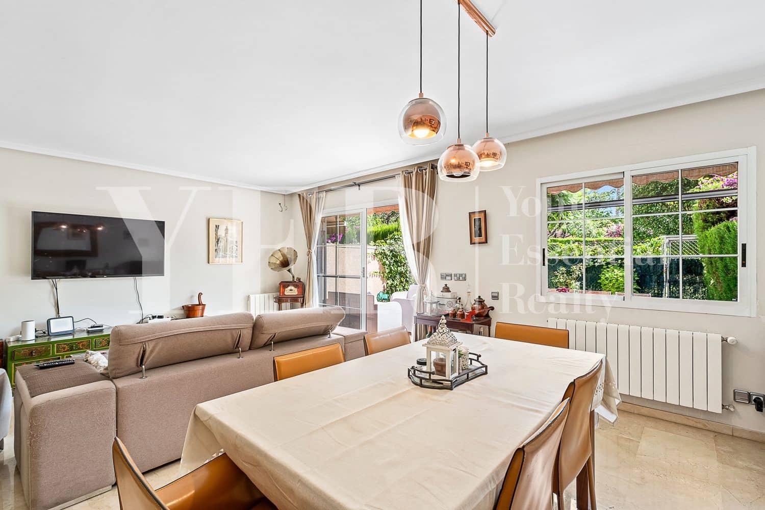 4 sovrum Hus till salu i Alicante stad med pool garage - 590 000 € (Ref: 9958980)