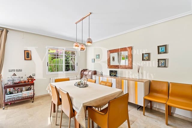 4 Zimmer Haus zu verkaufen in Albufereta, Alicante / Alacant Stadt mit Pool Garage - 590.000 € (Ref: 9958980)