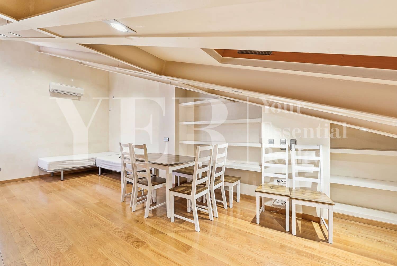 4 sovrum Hus till salu i Alicante stad med pool garage - 590 000 € (Ref: 9958980)