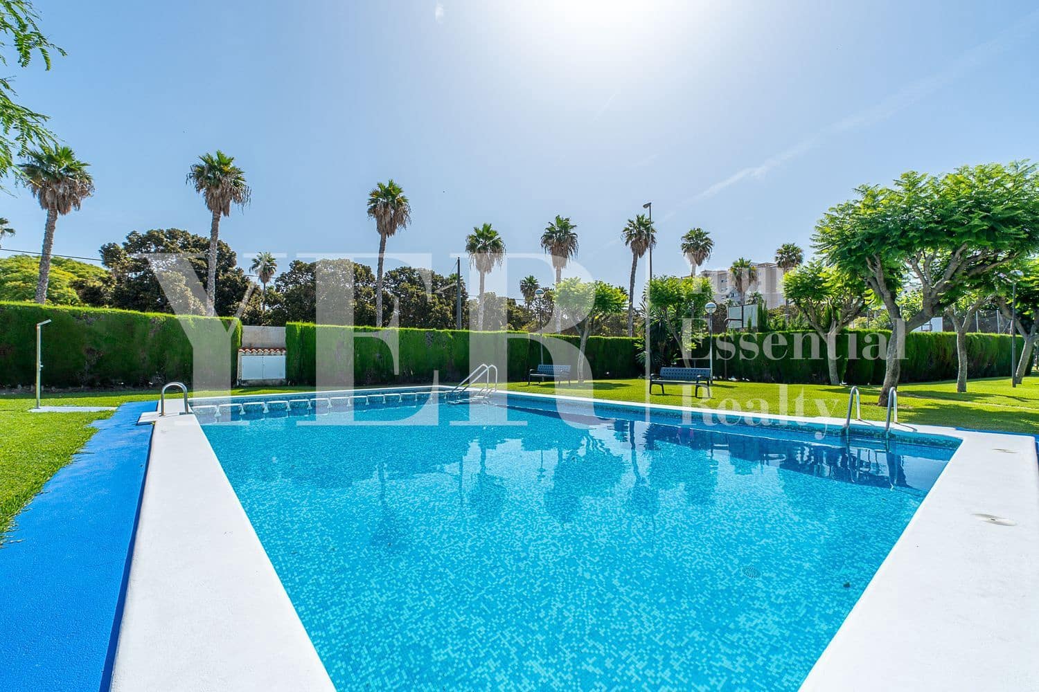 4 sovrum Hus till salu i Alicante stad med pool garage - 590 000 € (Ref: 9958980)