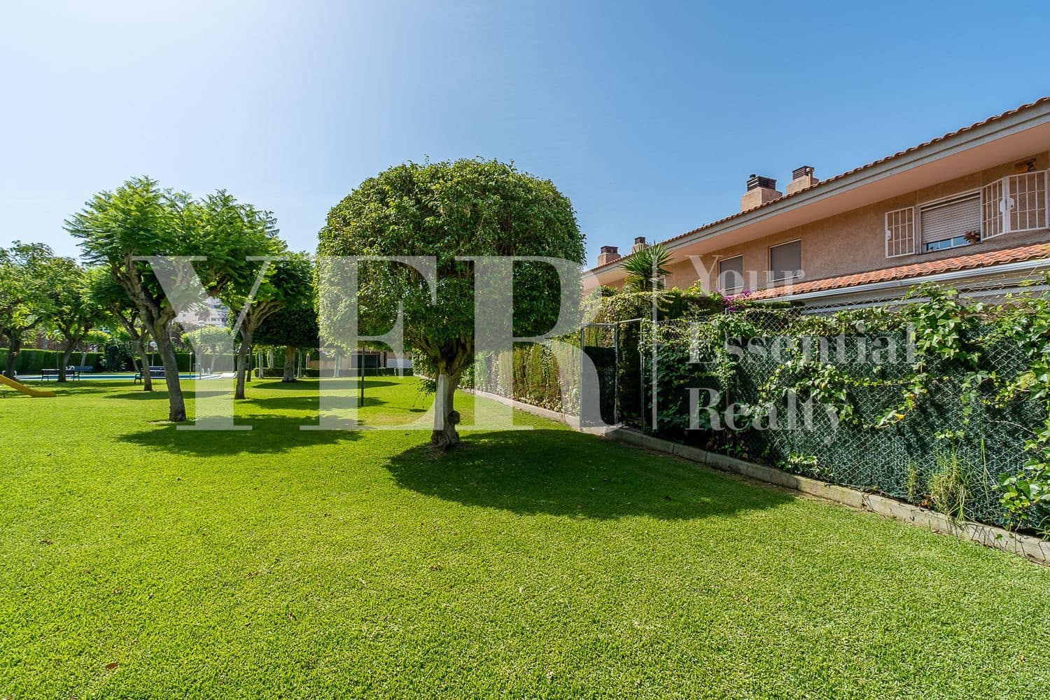 4 sovrum Hus till salu i Alicante stad med pool garage - 590 000 € (Ref: 9958980)