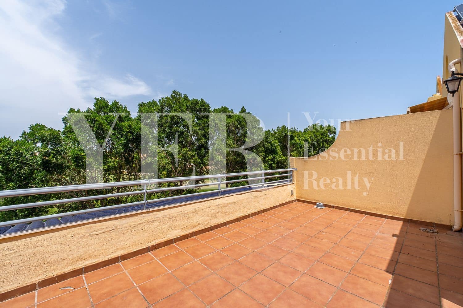 3 chambre Maison de Ville à vendre à Alicante ville avec piscine garage - 645 000 € (Ref: 9958981)