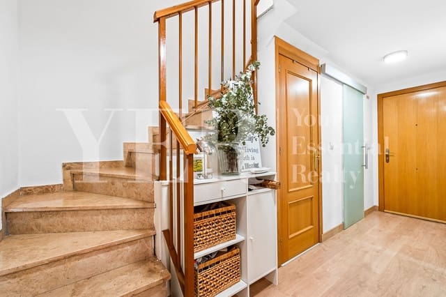3 soveværelse Byhus til salg i Alicante Golf, Alicante by med swimmingpool garage - € 645.000 (Ref: 9958981)