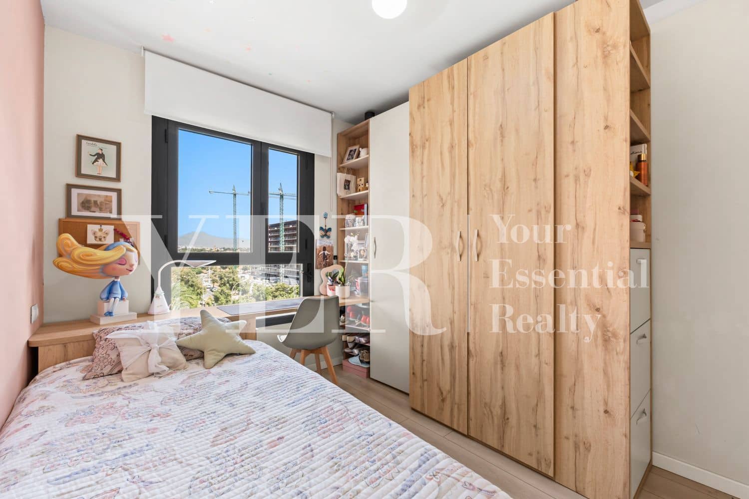 Apartamento de 3 habitaciones en Alicante / Alacant ciudad en venta con piscina garaje - 670.000 € (Ref: 9999526)