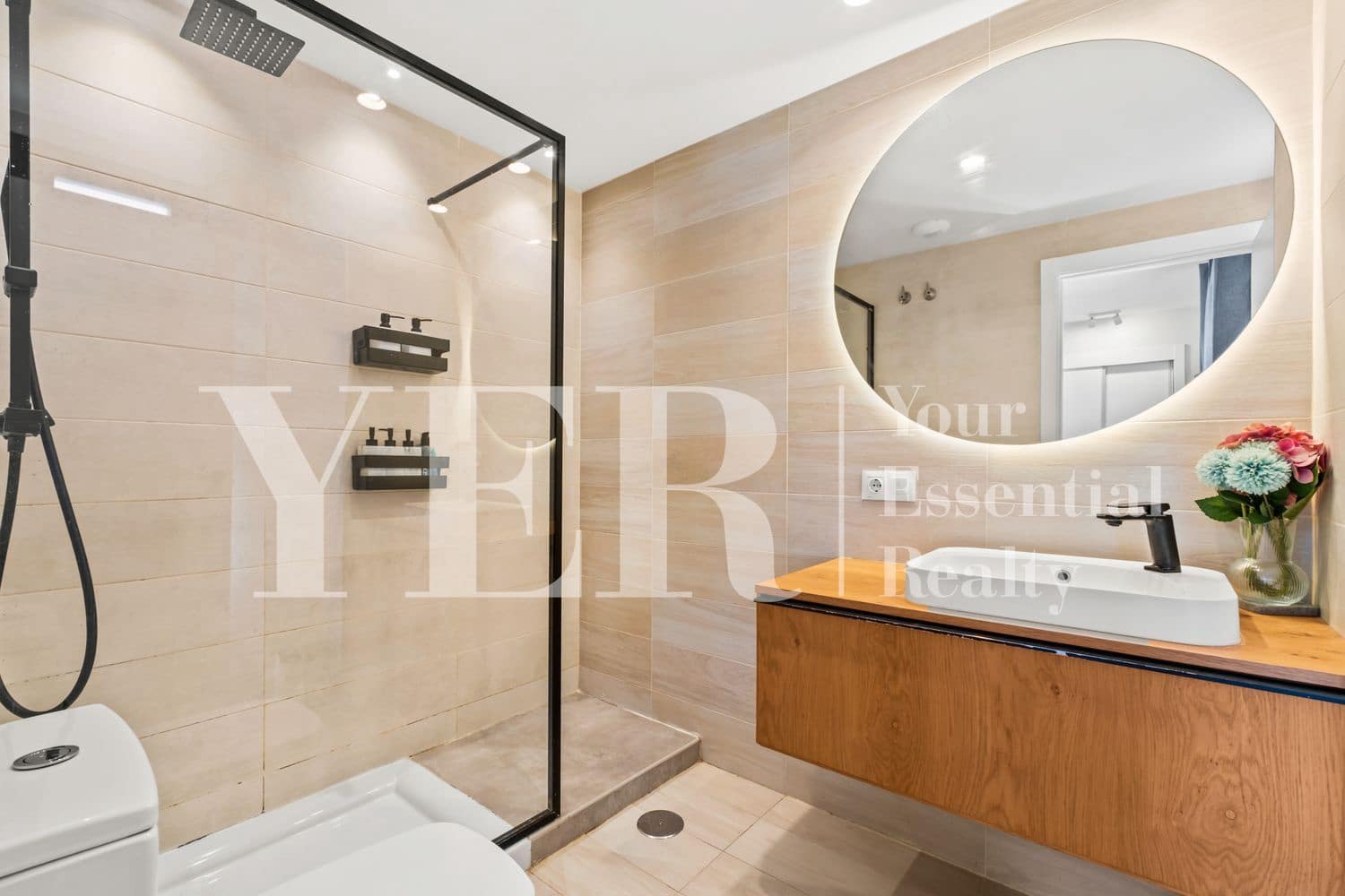 Apartamento de 3 habitaciones en Alicante / Alacant ciudad en venta con piscina garaje - 670.000 € (Ref: 9999526)