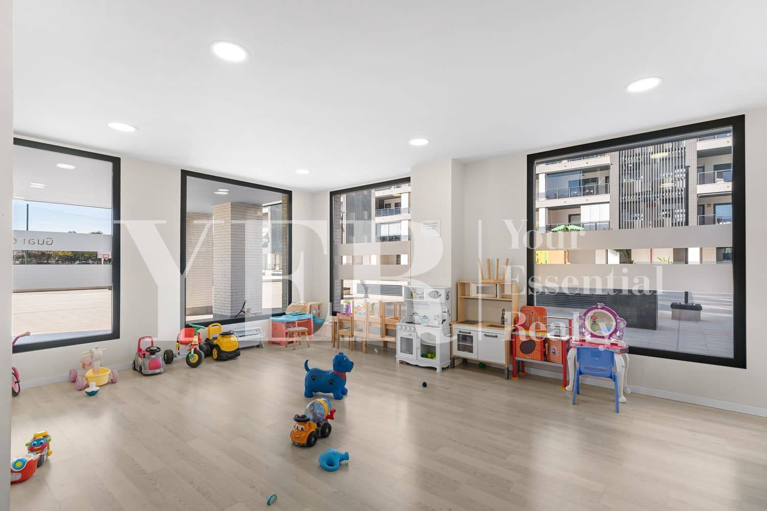 Apartamento de 3 habitaciones en Alicante / Alacant ciudad en venta con piscina garaje - 670.000 € (Ref: 9999526)