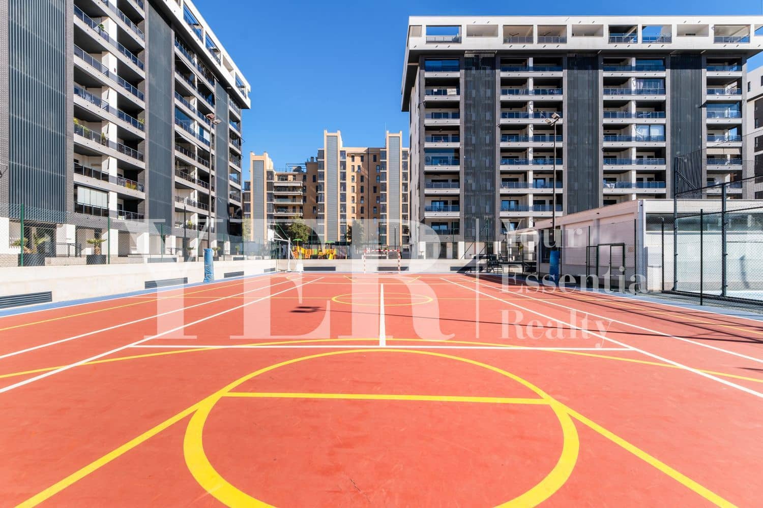 Apartamento de 3 habitaciones en Alicante / Alacant ciudad en venta con piscina garaje - 670.000 € (Ref: 9999526)