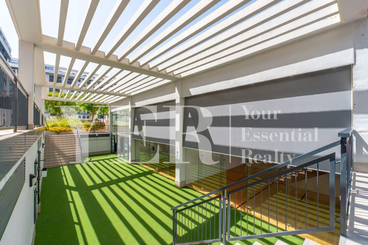 Apartamento de 3 habitaciones en Alicante / Alacant ciudad en venta con piscina garaje - 670.000 € (Ref: 9999526)