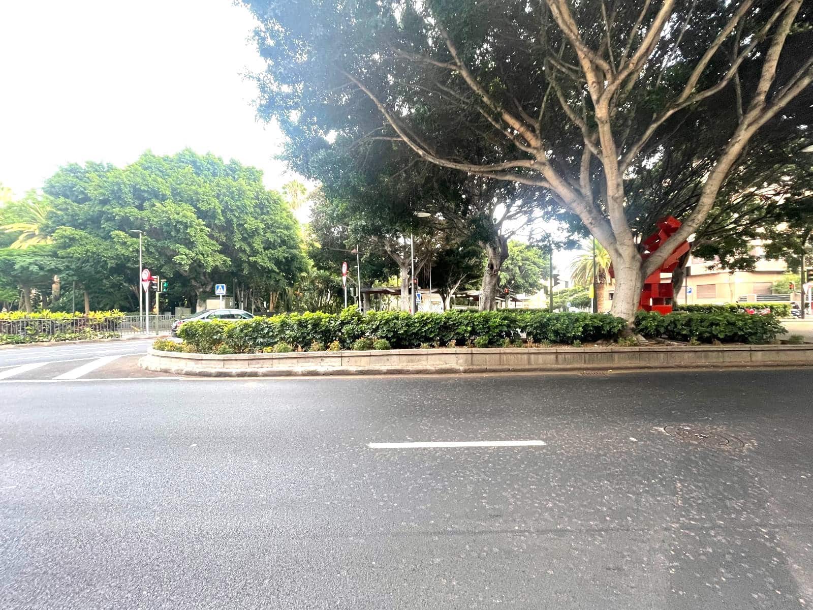 5 bedroom Commercial for rent in Santa Cruz de Tenerife - € 2,000 (Ref: 8807399)