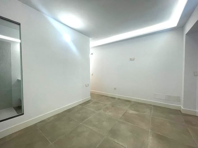 5 makuuhuone Kaupallinen vuokrattavana paikassa Las Mimosas, Santa Cruz de Tenerife - 2 000 € (Ref: 8807399)
