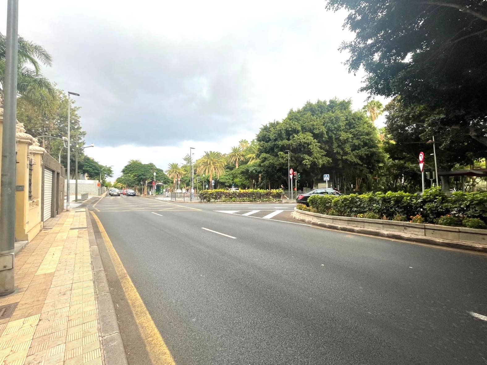 5 bedroom Commercial for rent in Santa Cruz de Tenerife - € 2,000 (Ref: 8807399)