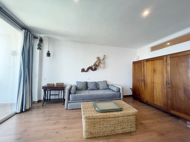 1 bedroom Apartment for rent in Puerto de la Cruz - € 1,000 (Ref: 9000327)