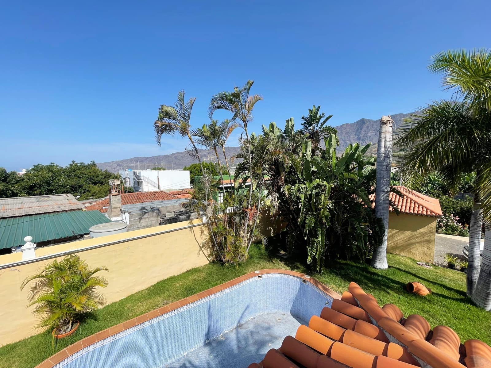 5 soveværelse Villa til salg i Los Llanos de Aridane med swimmingpool garage - € 860.000 (Ref: 9162812)