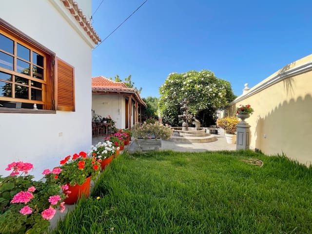 5 soveværelse Villa til salg i Los Llanos de Aridane med swimmingpool garage - € 860.000 (Ref: 9162812)