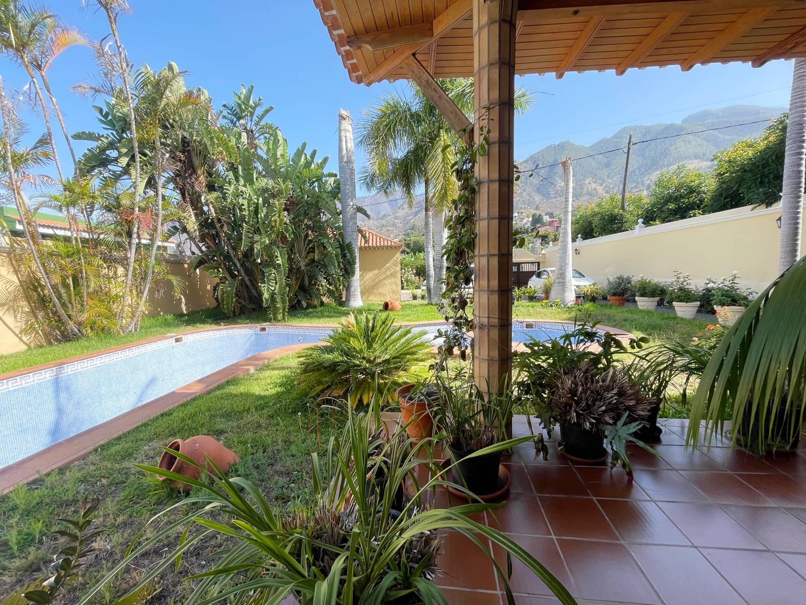 5 soveværelse Villa til salg i Los Llanos de Aridane med swimmingpool garage - € 860.000 (Ref: 9162812)