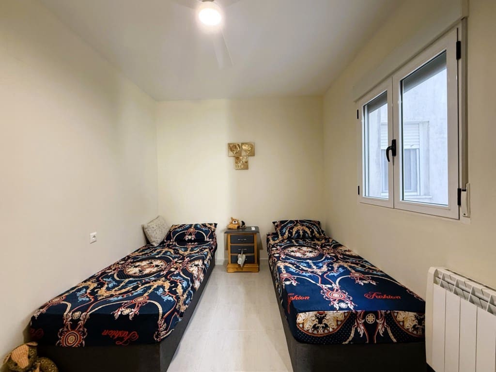 3 makuuhuone Huoneisto myytävänä paikassa Pinoso mukana 
autotalli - 155 000 € (Ref: 10034689)