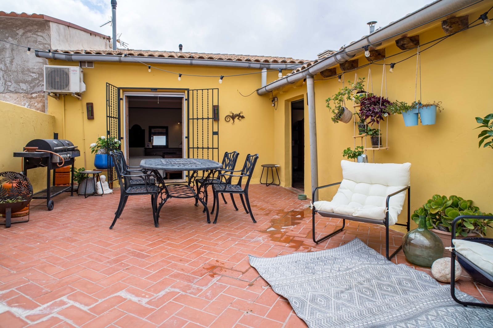 Negocio de 3 habitaciones en Pinoso en venta con garaje - 380.000 € (Ref: 10034692)
