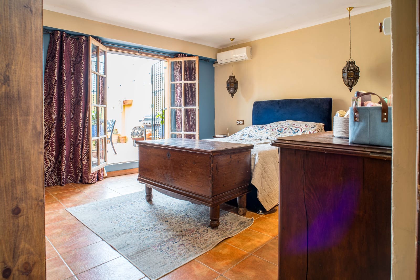 Negocio de 3 habitaciones en Pinoso en venta con garaje - 380.000 € (Ref: 10034692)