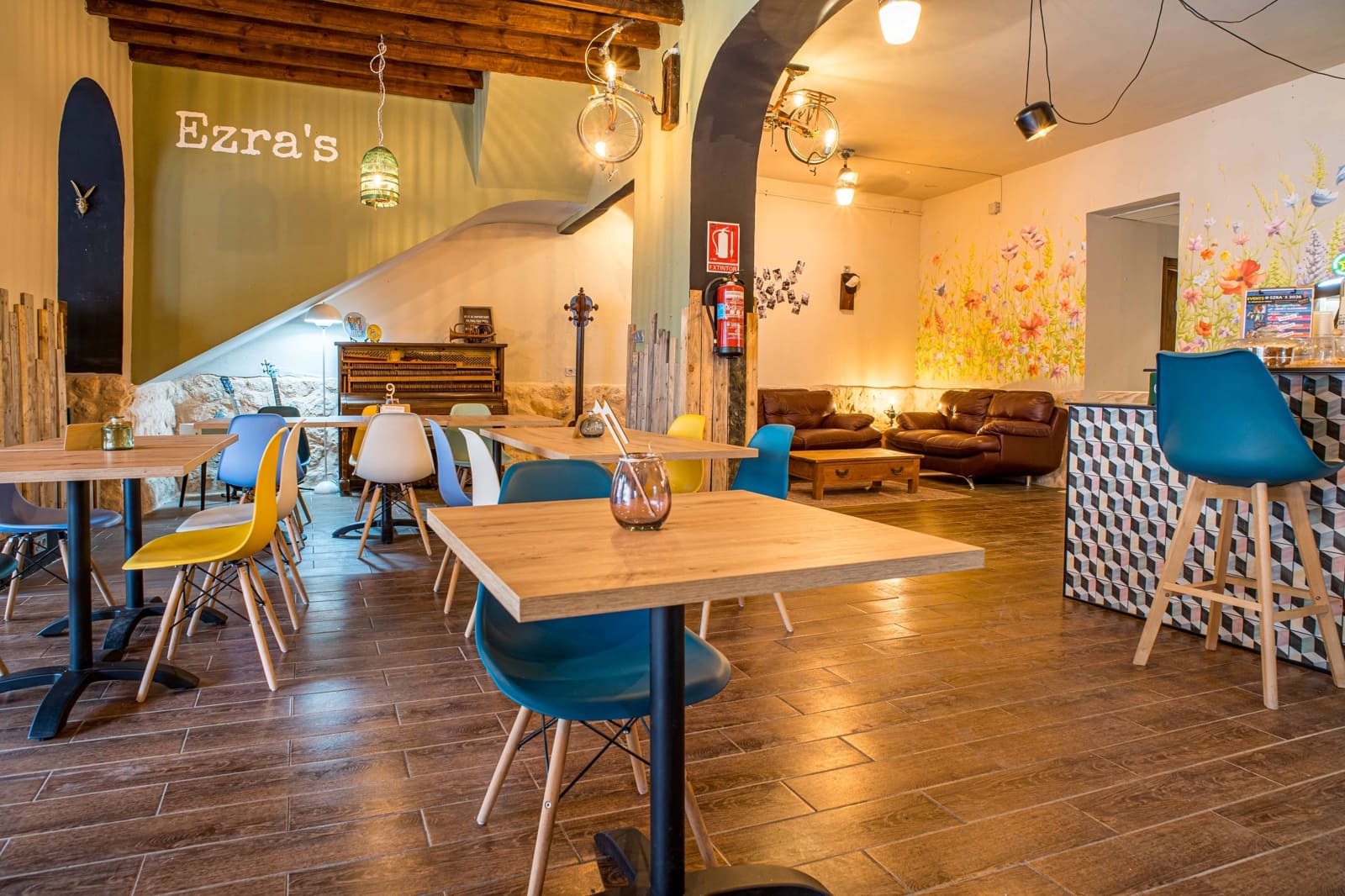 Negocio de 3 habitaciones en Pinoso en venta con garaje - 380.000 € (Ref: 10034692)