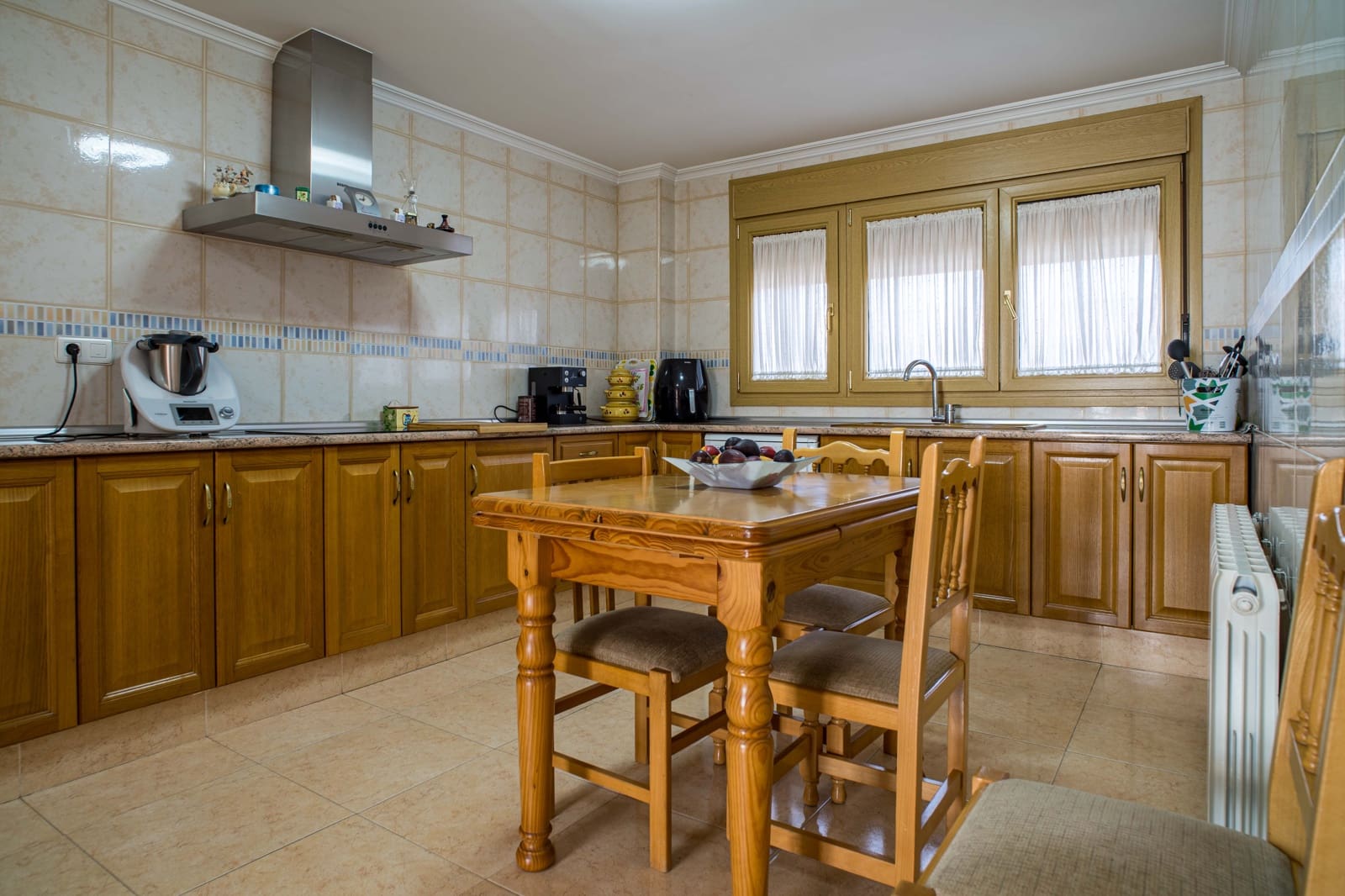 5 chambre Maison de Ville à vendre à Pinoso avec garage - 399 950 € (Ref: 10034781)