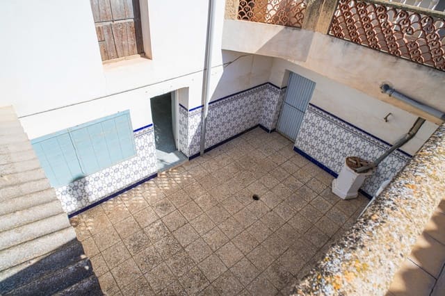 5 chambre Maison de Ville à vendre à Pinoso avec garage - 159 000 € (Ref: 10034797)