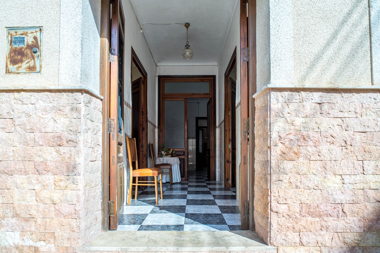 5 Zimmer Haus zu verkaufen in Pinoso mit Garage - 159.000 € (Ref: 10034797)