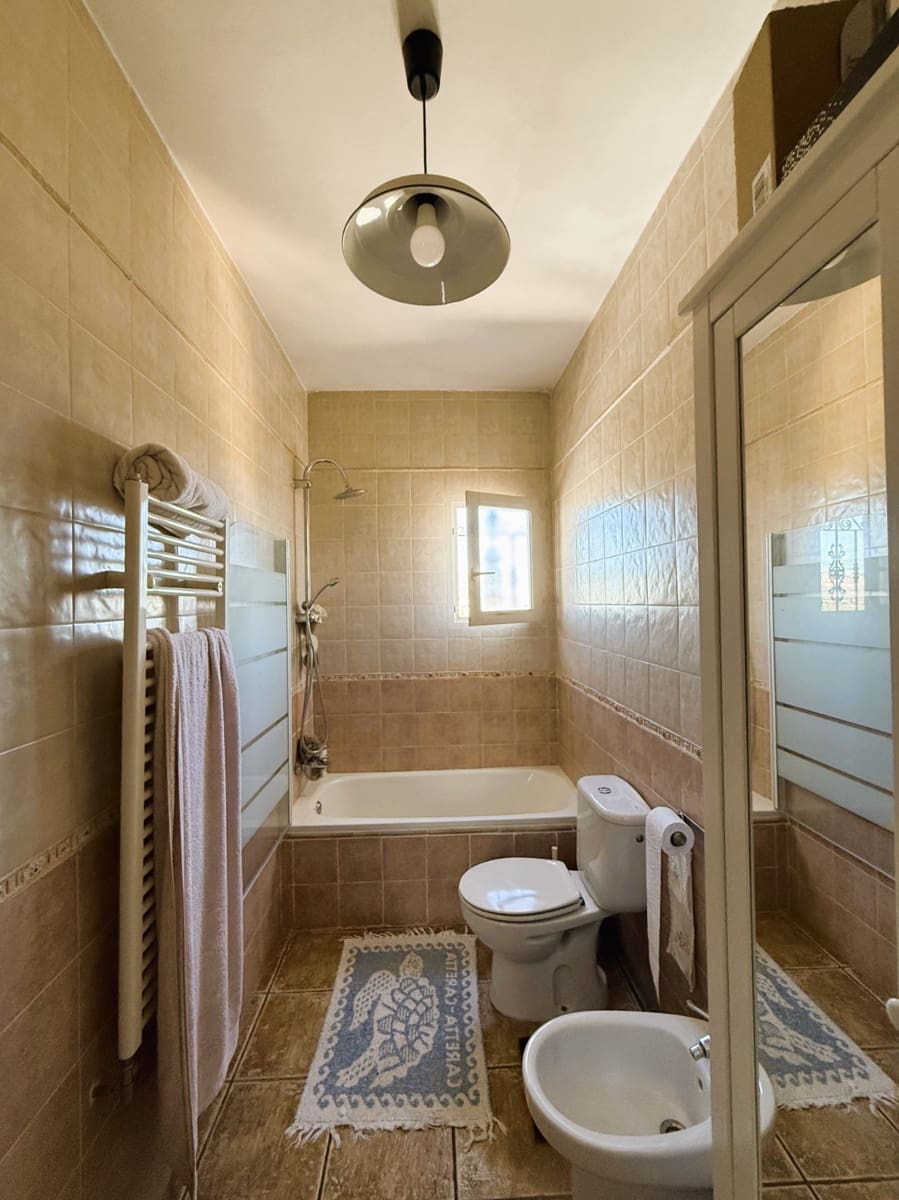 4 slaapkamer Villa te koop in Pinoso met zwembad - € 350.000 (Ref: 10034799)
