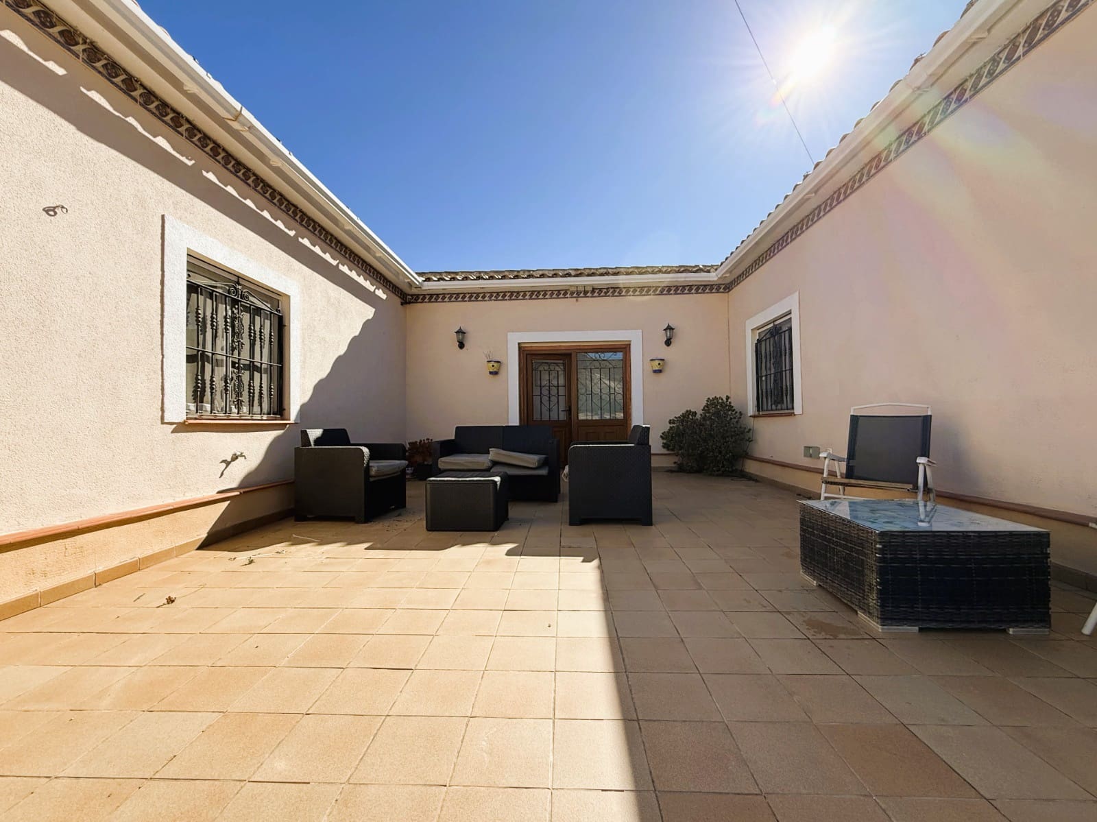 4 slaapkamer Villa te koop in Pinoso met zwembad - € 350.000 (Ref: 10034799)