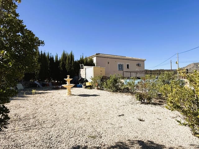 4 slaapkamer Villa te koop in Pinoso met zwembad - € 350.000 (Ref: 10034799)