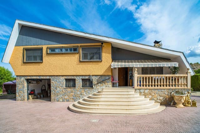 6 slaapkamer Villa te koop in Petrel / Petrer met zwembad garage - € 495.000 (Ref: 10113454)