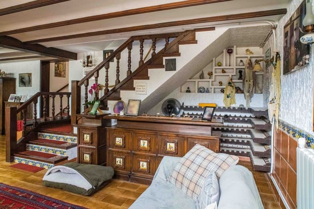 6 slaapkamer Villa te koop in Petrel / Petrer met zwembad garage - € 495.000 (Ref: 10113454)