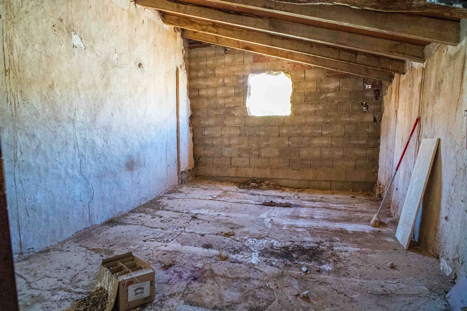 5 bedroom Townhouse for sale in L'Alguena / Alguenya - € 99,950 (Ref: 10161986)