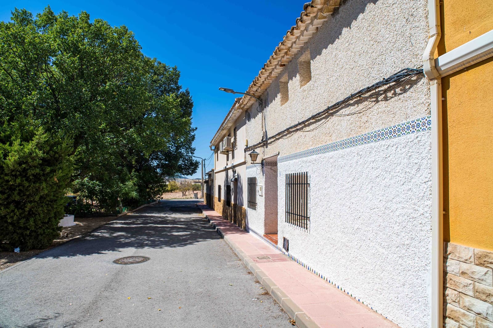 5 bedroom Townhouse for sale in L'Alguena / Alguenya - € 99,950 (Ref: 10161986)