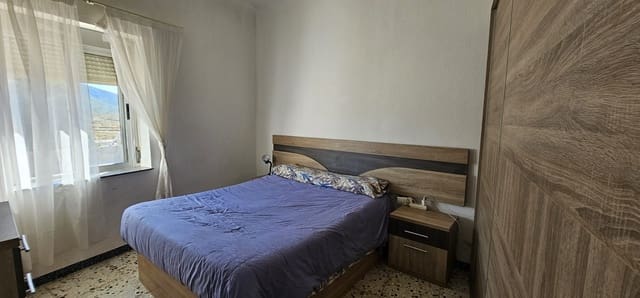 2 soveværelse Byhus til salg i L'Algueña / Alguenya med garage - € 72.000 (Ref: 10162002)
