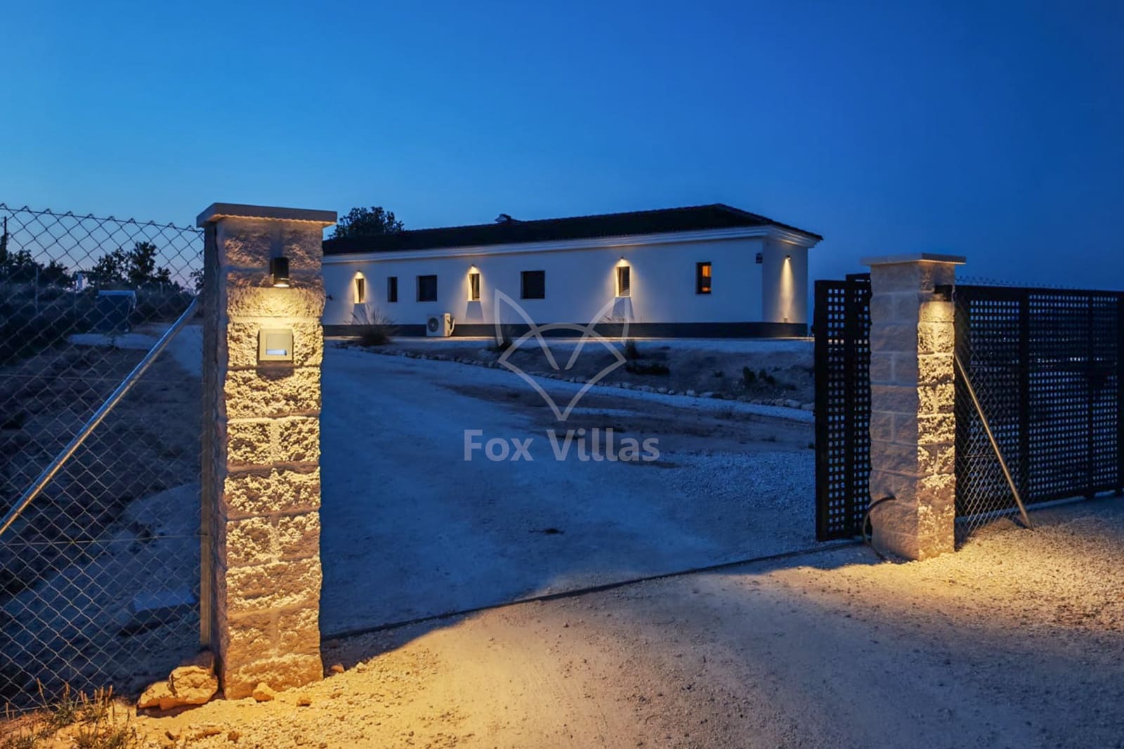 4 bedroom Villa for sale in Canada del Trigo with pool - € 575,000 (Ref: 9061702)