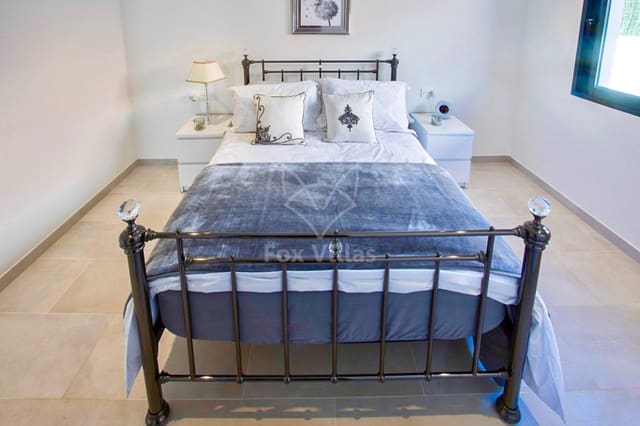 3 makuuhuone Huvila myytävänä paikassa Aspe mukana uima-altaan - 240 000 € (Ref: 9061801)