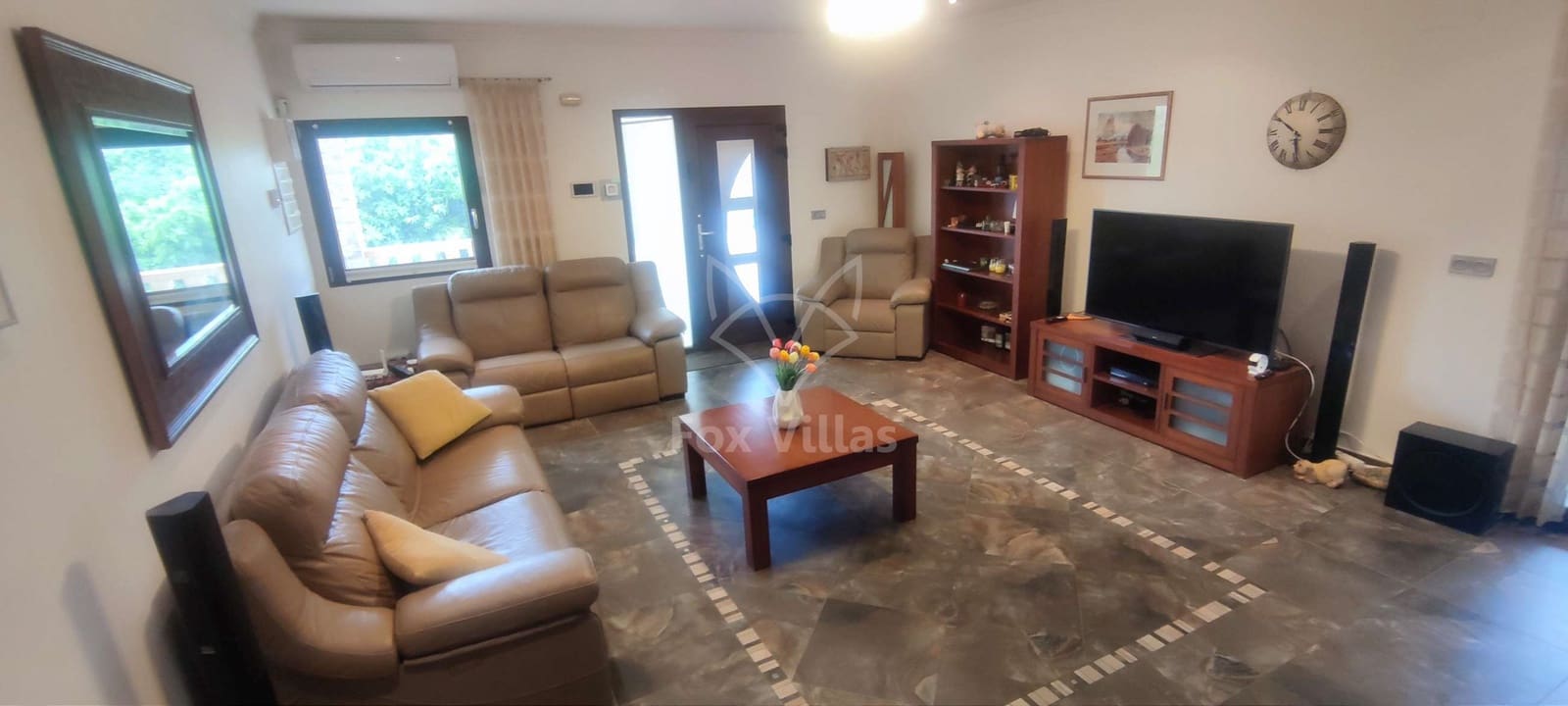 3 soveværelse Villa til salg i Pinoso med swimmingpool garage - € 399.995 (Ref: 9064335)