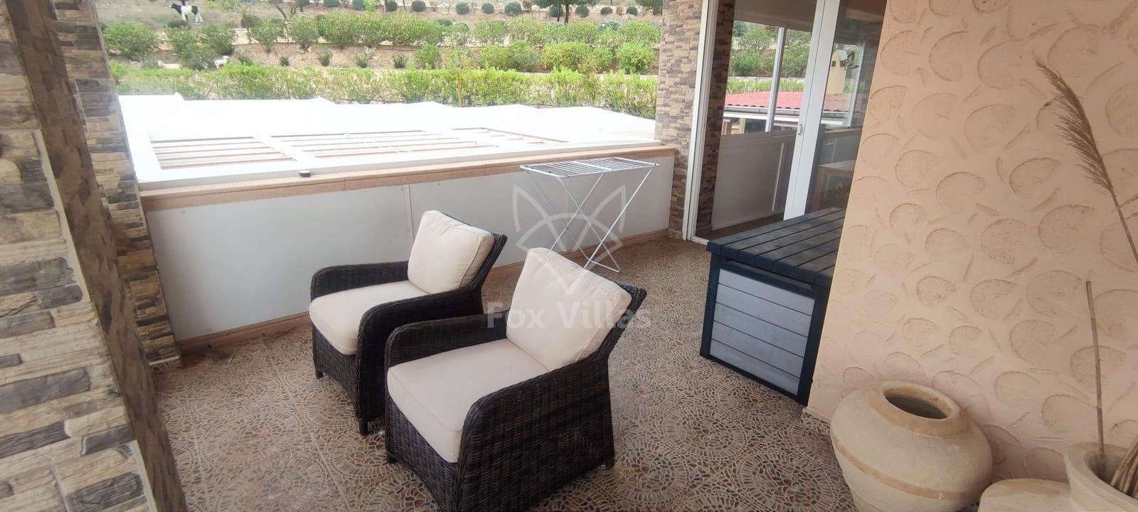 3 soveværelse Villa til salg i Pinoso med swimmingpool garage - € 399.995 (Ref: 9064335)