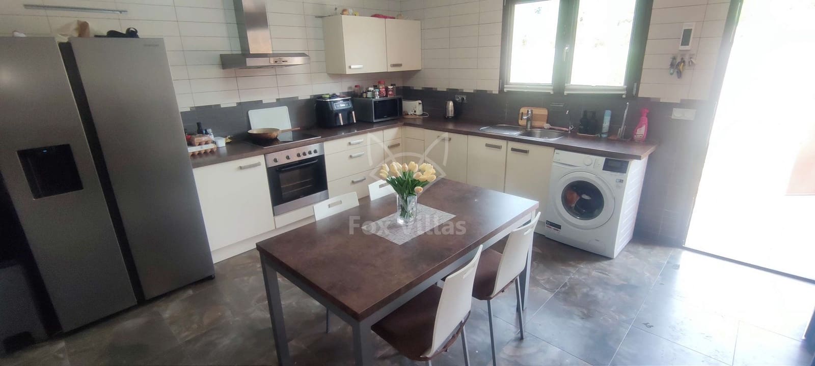 3 soveværelse Villa til salg i Pinoso med swimmingpool garage - € 399.995 (Ref: 9064335)