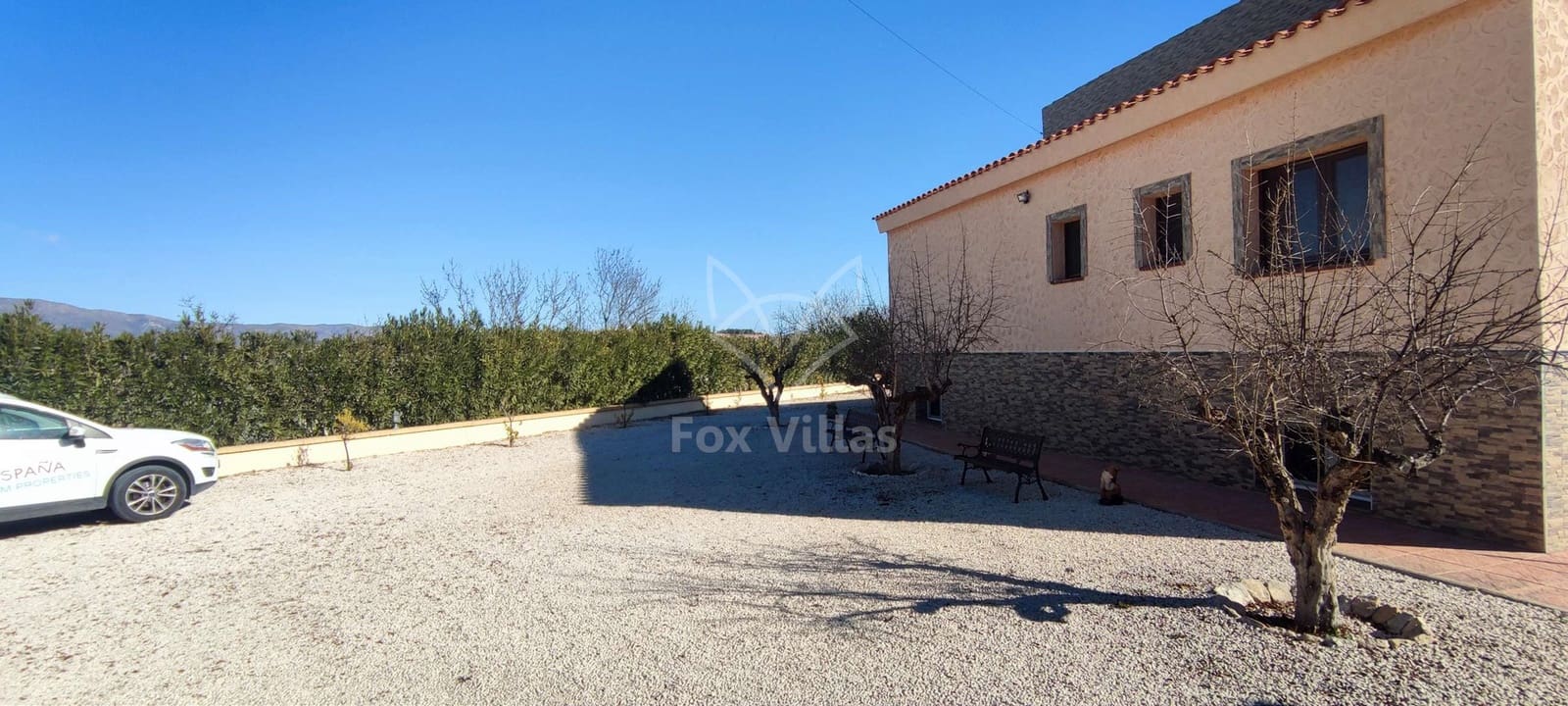 3 soveværelse Villa til salg i Pinoso med swimmingpool garage - € 399.995 (Ref: 9064335)