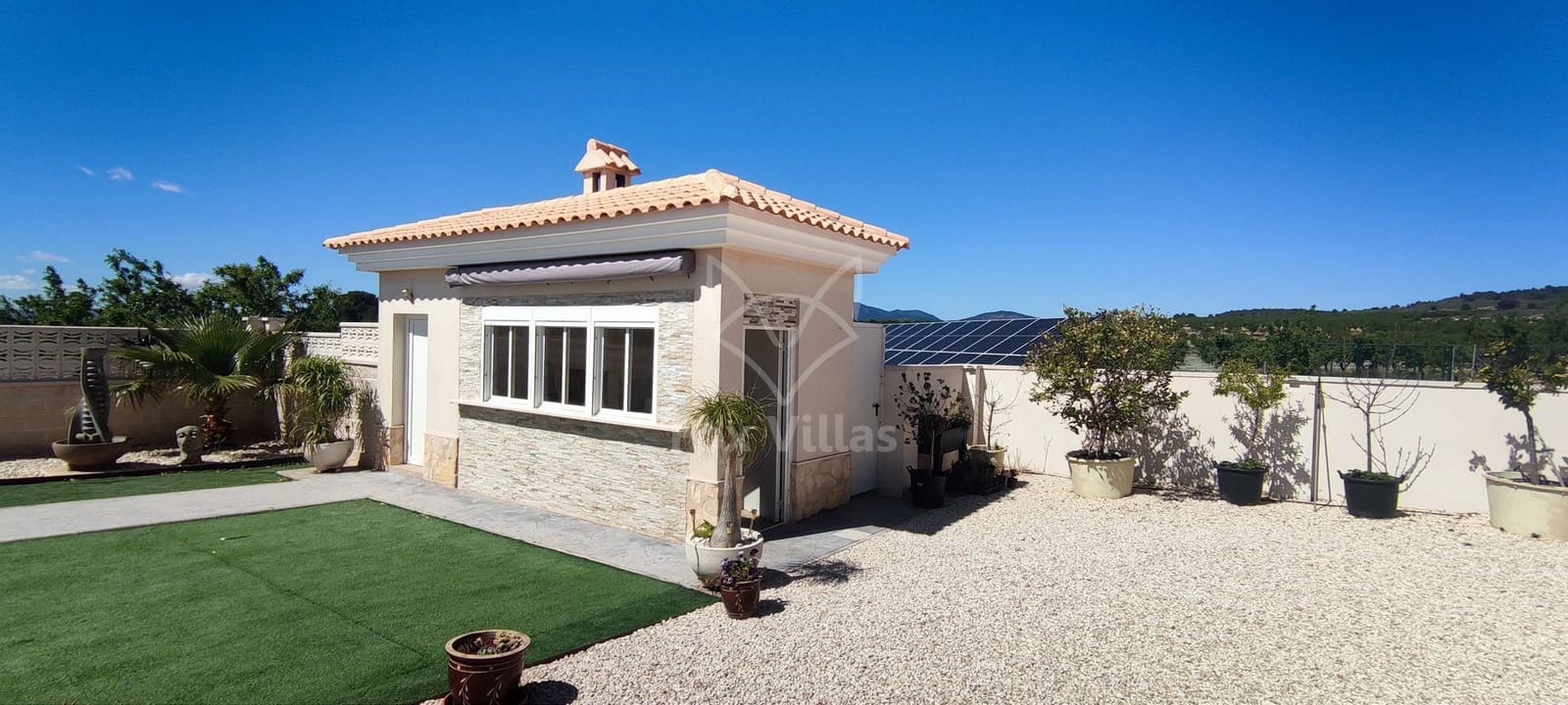 4 soveværelse Villa til salg i Pinoso med swimmingpool - € 595.000 (Ref: 9064483)