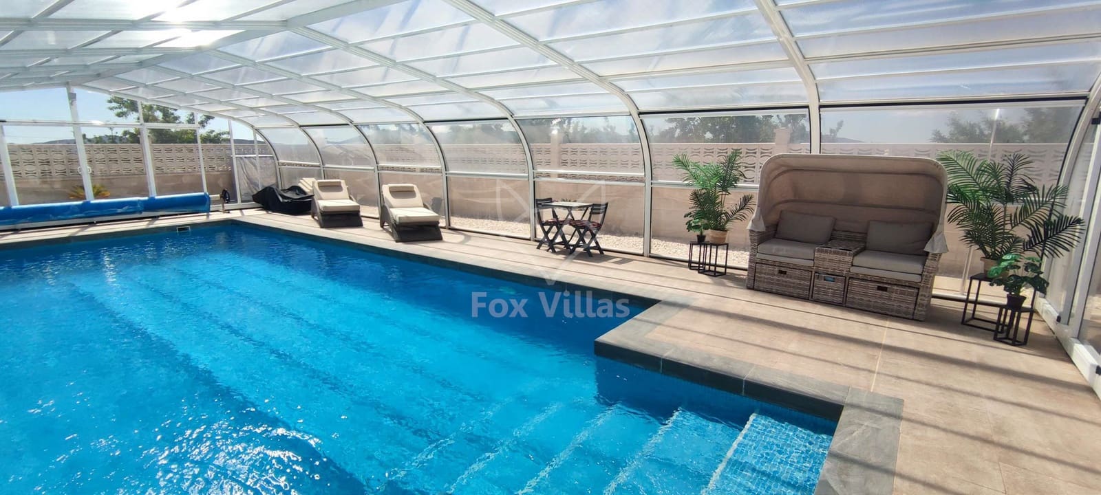 4 soveværelse Villa til salg i Pinoso med swimmingpool - € 595.000 (Ref: 9064483)
