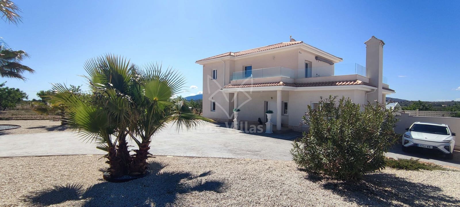 4 soveværelse Villa til salg i Pinoso med swimmingpool - € 595.000 (Ref: 9064483)