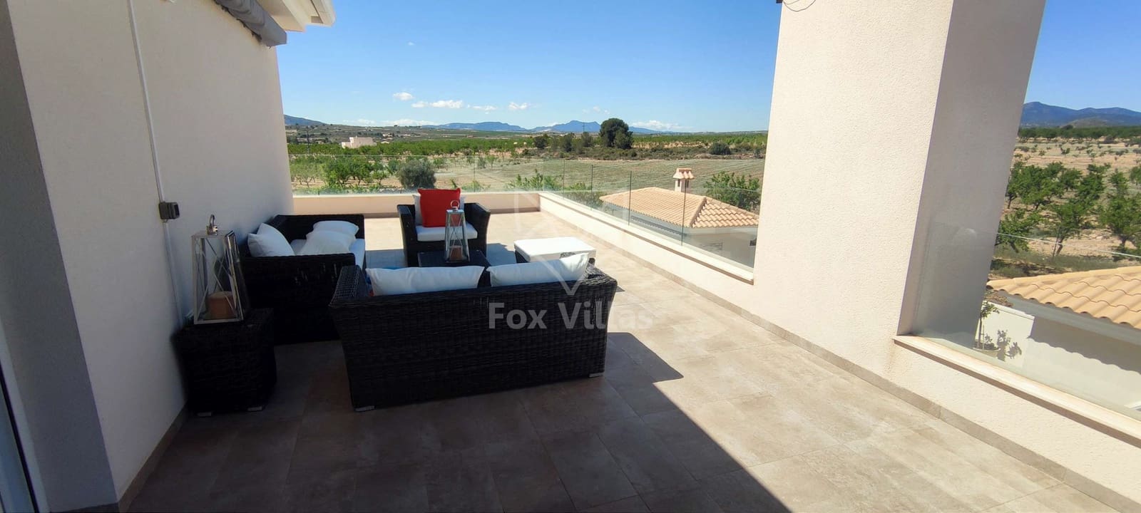 4 soveværelse Villa til salg i Pinoso med swimmingpool - € 595.000 (Ref: 9064483)